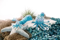 Nici 47435 MagNICI Oktopus 12cm Atlantic Friends Plüsch Polygondruck Magnetfigur -Kuscheiz Geschäft 47434 04 47432 47433 47437 Milieu 2048x1365